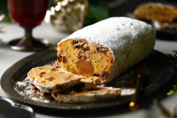 エシレ・メゾン デュ ブールのクリスマス限定シュトーレン、エシレ バターをたっぷり練り込んで