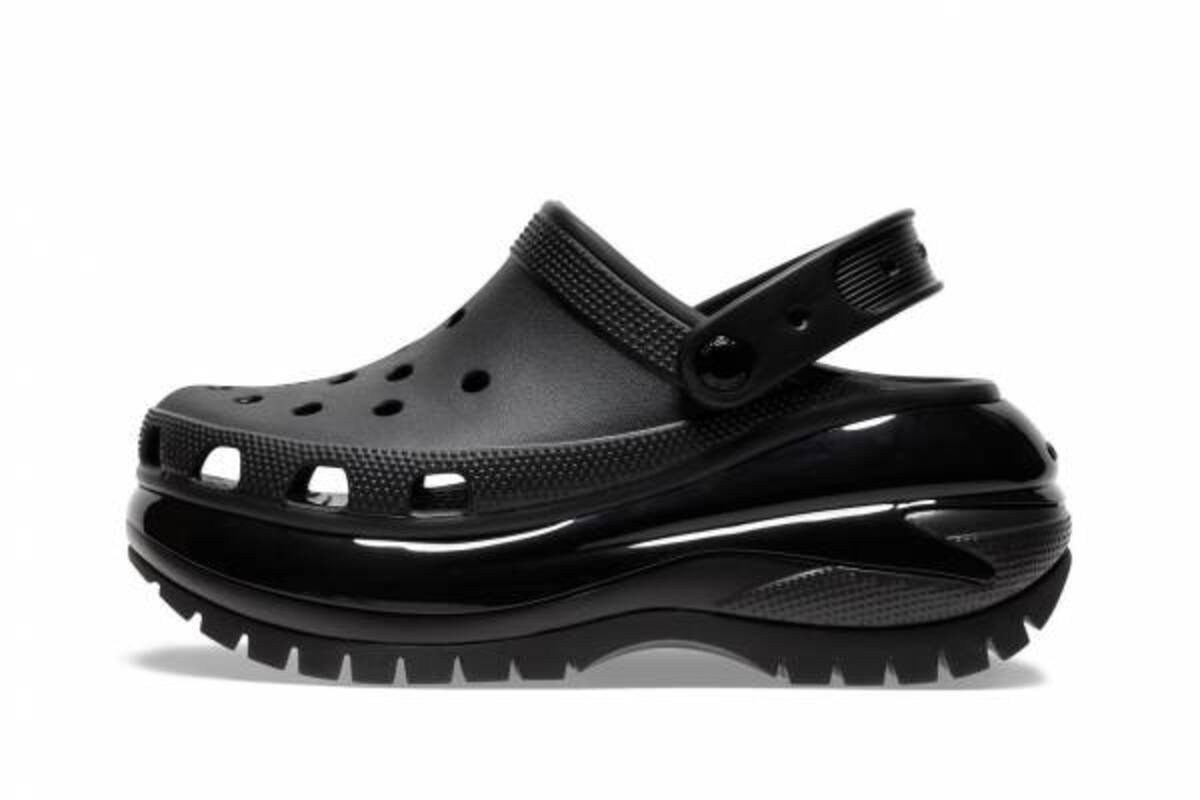 クロックスの22年秋冬新作シューズ ソール高9cmの厚底サンダルなど 22年10月9日 ウーマンエキサイト 1 2
