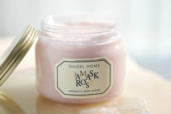 スナイデル ホーム初のボディスクラブ誕生、入浴料にもなる”ローズ&ペパーミント”の香り