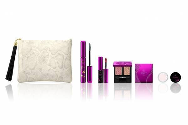 エレガンス22年クリスマスコフレ、"赤みアイ”を叶える2色アイパレ＆ミニリップなど