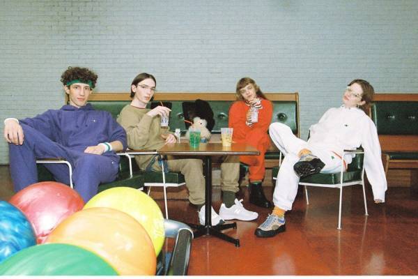 ジャーナル スタンダードのチャンピオン別注スウェット、全34バリエーションの「リバースウィーブ」