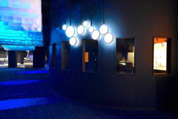 沖縄「DMMかりゆし水族館」リニューアル、DJブース新設やカフェエリア拡張