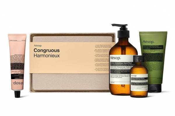 イソップ2022年クリスマスコフレ、“物語＆その土地の文化”着想のスキン・ボディケアセット