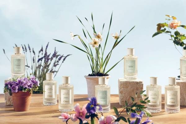 クロエ「アトリエ デ フルール」"ブーケのように楽しむ”人気香水に、スミレ＆白檀の新作