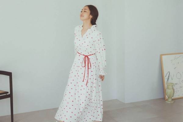 スナイデル ホーム新作“リップ柄”ルームウェアワンピ＆“猫柄”フリース、神崎恵とコラボ