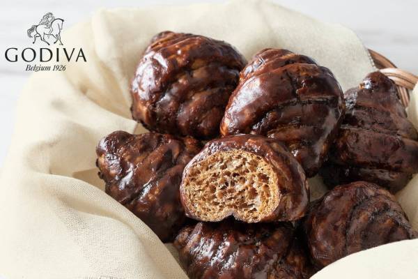 ゴディバ新作「クロワッサンラスク チョコレート」“サクサク×濃厚チョコ”のミニクロワッサン