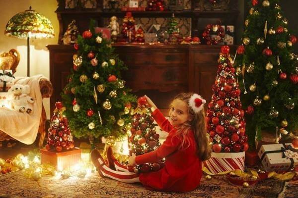 アフタヌーンティー リビングのクリスマス限定アイテム リンゴモチーフのツリーやスノードームほか 22年10月29日 ウーマンエキサイト 1 2