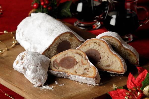 京都北山 マールブランシュ「モンブランシュトーレン」ラム酒香るマロンクリームを忍ばせて