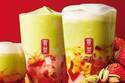 ゴンチャ「いちごピスタチオ ミルクティー＆フローズン」烏龍 ミルクティーに苺＆ピスタチオソース