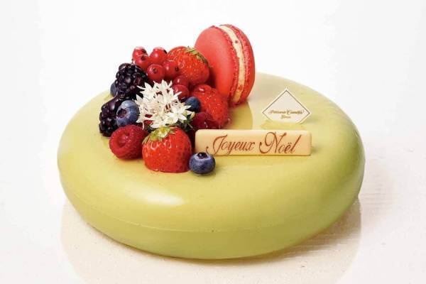 そごう横浜店の22年クリスマスケーキ、“ベリー＆マカロン添え”ピスタチオムースなど