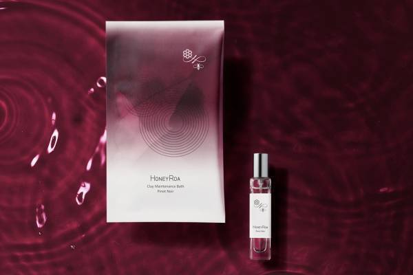 ハニーロア22年冬フレグランス「ピノノワール」"赤ワイン”着想のフルーティーな香り