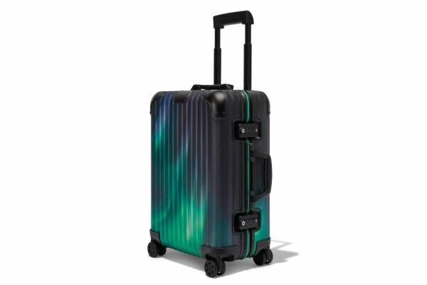 リモワ“オーロラ”着想の限定スーツケース、鮮やかグリーン×パープルの「オリジナル キャビン」