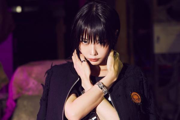 ヨウジヤマモトのGround Y ×アニメ『チェンソーマン』がコラボ、 ミリタリーコートやTシャツ