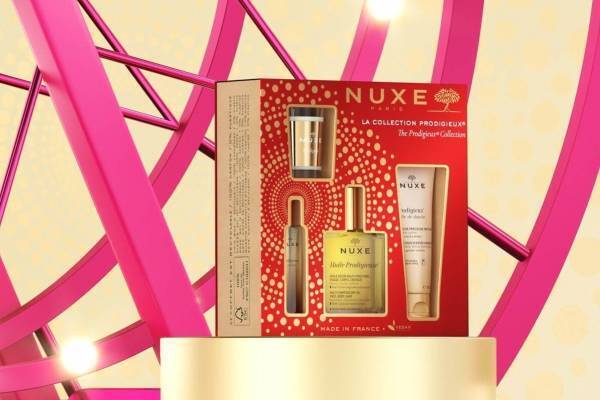 ニュクス2022年クリスマスコフレ、マルチ美容オイルコフレ＆“ゴールドのラメ入り”ミニオイルセット