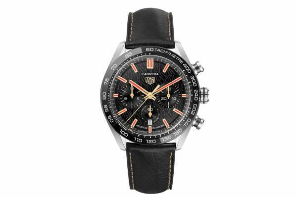 タグ・ホイヤーのウサギモチーフ限定腕時計、“柔らかな毛並み”ダイヤル＆真っ赤なうさぎ入りケースバック