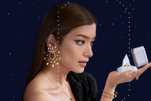 ブシュロンのクリスマスジュエリー「セルパンボエム」イヤリング＆ダイヤモンドを連ねた「キャトル」リング