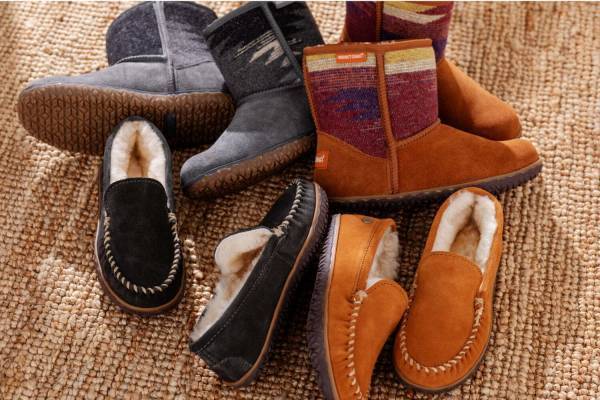 ミネトンカ22秋冬の新作ブーツ、“あったか”ジオメトリー柄ブーツ&モカシン