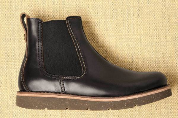 ビルケンシュトック新作ブーツ、“究極の履き心地”インソールを搭載した「バーミンガム」