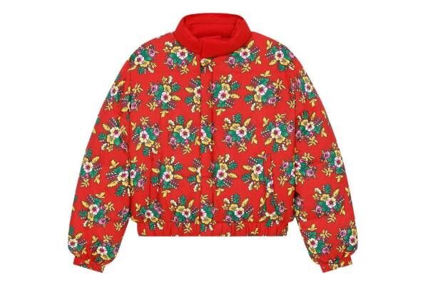 ケンゾー22年クリスマス「ボケフラワー」花柄パファージャケット＆80's風カラーのマフラーも