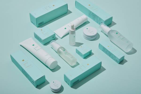 新スキンケアブランド「クアドリフォリオ」デビュー、“敏感肌向け”天然由来成分100%コスメ