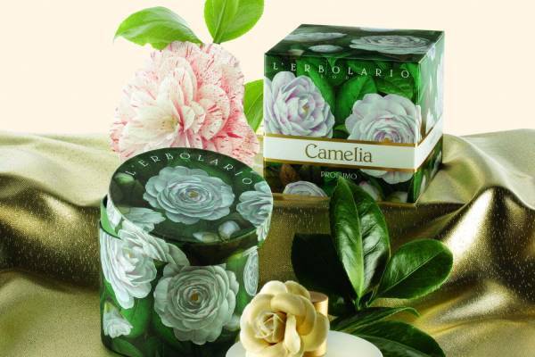 レルボラリオ23年春コスメ、優美な“カメリアの香り”のパフューム＆ボディクリームなど