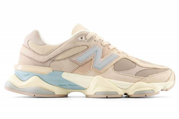 ニューバランスの最新スニーカー「90/60」“水と大地”コンセプトの新色ベージュ＆ブラック