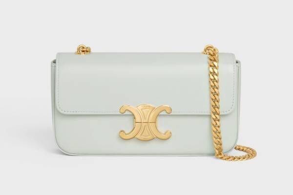 セリーヌのバッグ「トリオンフ」新作、“春色”パステルカラーやシアリング素材