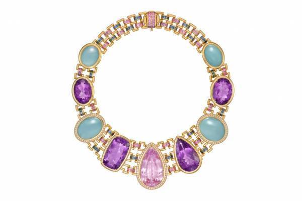 ドルチェ＆ガッバーナ新作ハイジュエリー、アメシストやミルキーアクアマリンが輝くネックレス