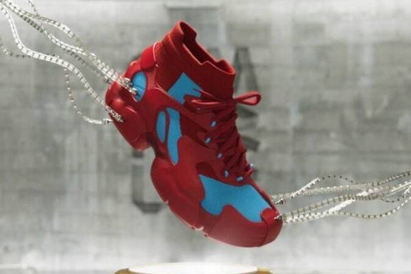 カンペールラボの22年秋冬新作シューズ、“3Dニットソックス”を組み合わせたスニーカーなど