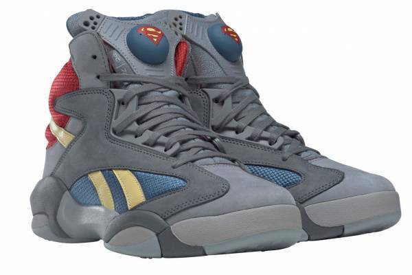 リーボック×「DC コミックス」のスニーカー、スーパーマンやジョーカーに着想