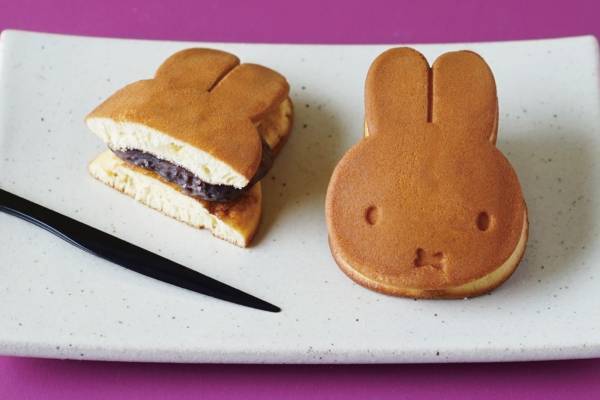 「みっふぃーおやつ堂」太宰府に、ミッフィー形の新作どら焼き＆梅柄の店舗限定タオルなど