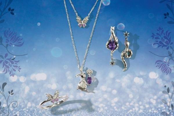 アナ スイ新作「うさぎ」や「蝶」のシルバーアクセサリー、アメシストが輝くネックレス＆リング