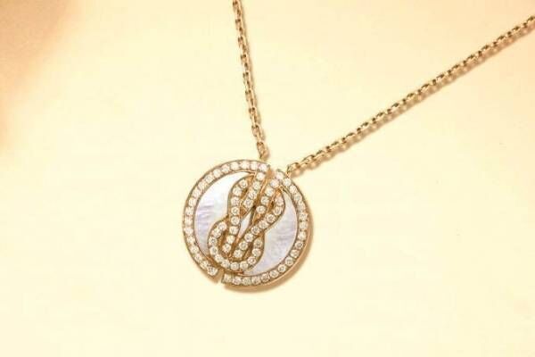 フレッド22年クリスマスジュエリー、”ダイヤモンド”輝くメダルネックレス&amp;ハート型リング