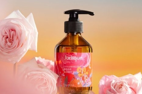 ジュリーク23年春ボディケア、“ローズの香り”のボディオイルが約2倍サイズ＆限定デザインで