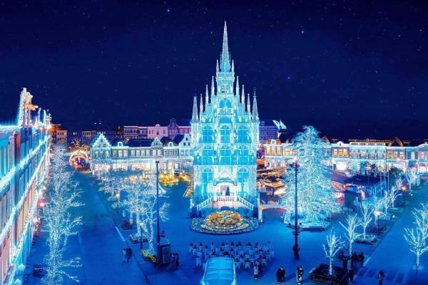 ハウステンボス“歴代最高の輝き”「白銀」イルミネーション、雪が降る点灯式＆光のオーロラ演出も