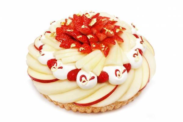 カフェコムサのお正月限定「新春のケーキ」洋梨×苺の”紅白フルーツ”×水引チョコレート