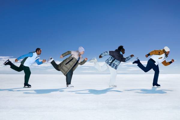 カナダグース”カナダの風景”着想の新作ダウンジャケット&ベスト、迷彩や霞プリントで