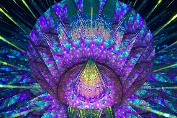 「ザ万華鏡展2023」名古屋栄三越で開催、200点以上の万華鏡を展示