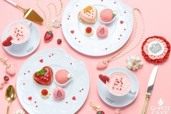 Q-pot CAFE.バレンタイン限定いちごスイーツ、“ハート型”ムース主役のプレート＆パフェ