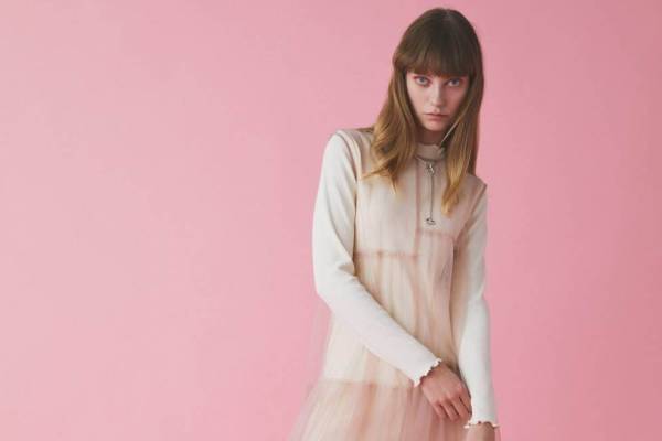 ファーファー新作“軽やか”チュールドレス×カットソーワンピのセット、何通りもの着こなしが可能