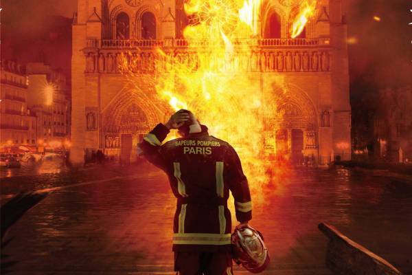 映画『ノートルダム 炎の大聖堂』世界遺産大炎上×死者ゼロ、“奇跡の救出劇”を圧巻のリアリティで