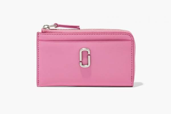 マーク ジェイコブス「J マーク」輝くスモールレザーグッズ、財布＆ポーチが春カラーで