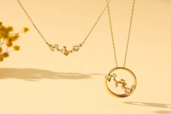 カナル 4℃“ミモザモチーフ”の新作ジュエリー、カラーストーン輝くネックレス＆ピアス