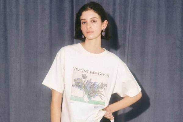 リリー ブラウン×メトロポリタン美術館、“ゴッホやモネ”のアートTシャツ＆睡蓮柄トップス