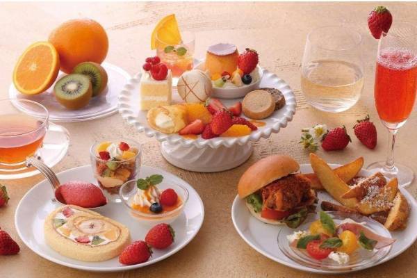 レストラン キハチの春限定“フルーツを楽しむ”アフタヌーンティーを青山で、エリザベスパイも