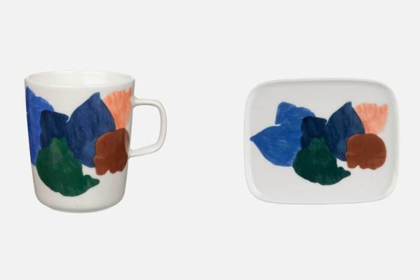 マリメッコ新作ホームコレクション、“手書きプリント”のマグカップ＆プレート