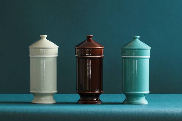 “キャンディジャー風”のペットフード用キャニスター、長崎・波佐見焼ブランド「ハサミ」より