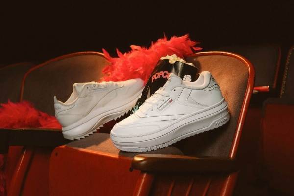 リーボック新作スニーカー「クラブ C」「クラシックレザー」が進化、オールホワイトの厚底ソール