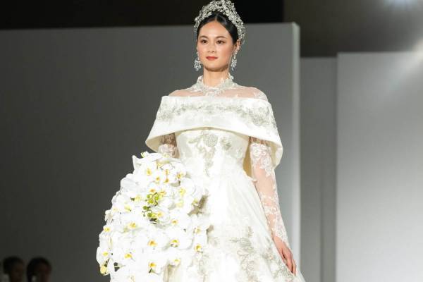 ユミカツラ 2023-24年秋冬コレクション、“伝統×モダン”を融合した新しいウェディング