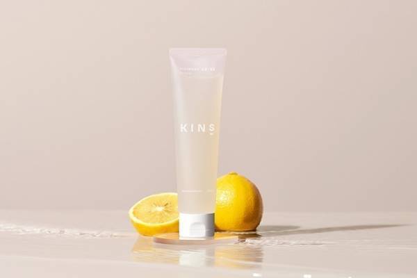 KINS23年夏スキンケア - “納豆菌由来”の発酵成分入りクレンジングジェル登場